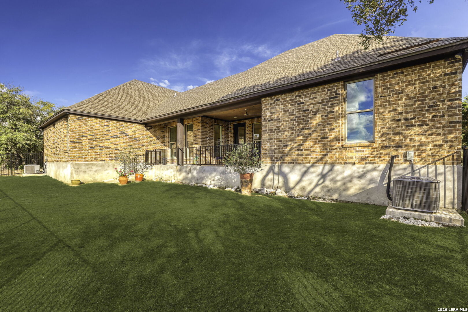 827 County Road 2801 E Mico TX 78056