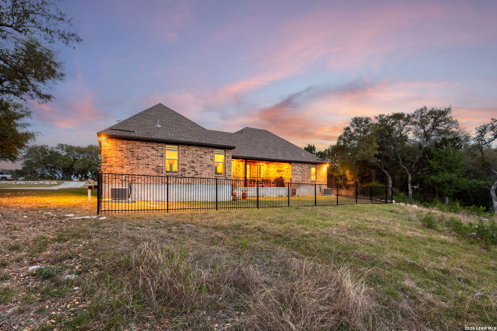 827 County Road 2801 E Mico TX 78056