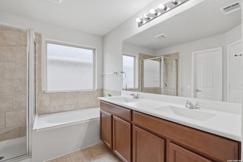 11538 Pelican Pass San Antonio TX 78221
