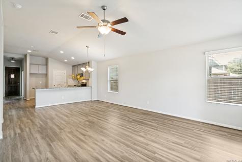 8603 Straight Oaks San Antonio TX 78254