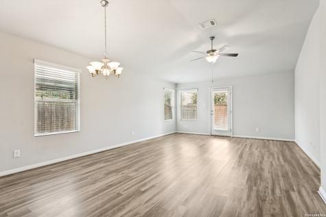 8603 Straight Oaks San Antonio TX 78254