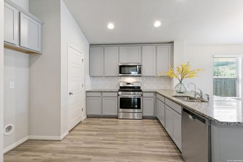 8603 Straight Oaks San Antonio TX 78254
