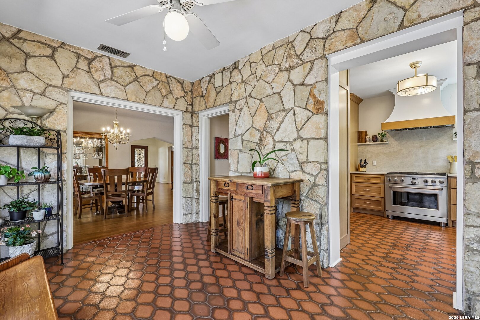 248 Rosemary Avenue Alamo Heights TX 78209