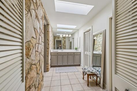 248 Rosemary Avenue Alamo Heights TX 78209
