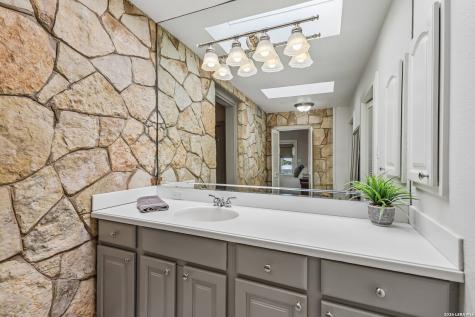 248 Rosemary Avenue Alamo Heights TX 78209
