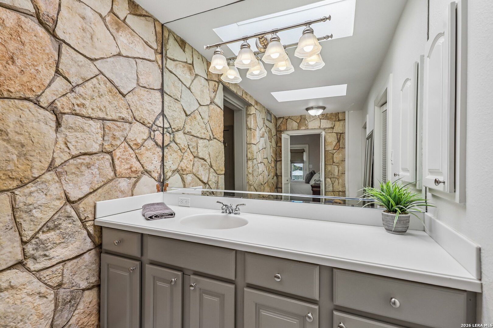 248 Rosemary Avenue Alamo Heights TX 78209