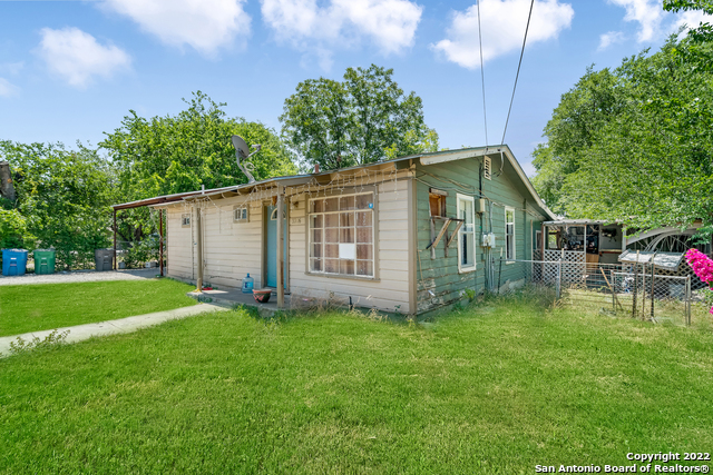 3306 El Paso Street San Antonio TX 78207