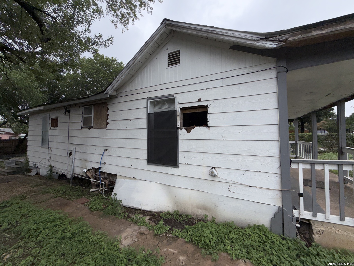 423 N San Ignacio Avenue San Antonio TX 78228