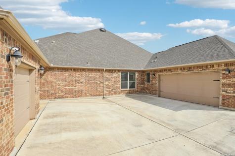 117 Texas Bend Castroville TX 78009