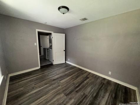 834 Bailey Avenue San Antonio TX 78210