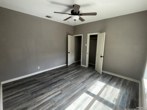 834 Bailey Avenue San Antonio TX 78210