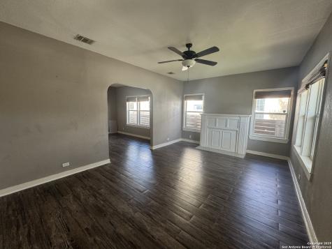 834 Bailey Avenue San Antonio TX 78210