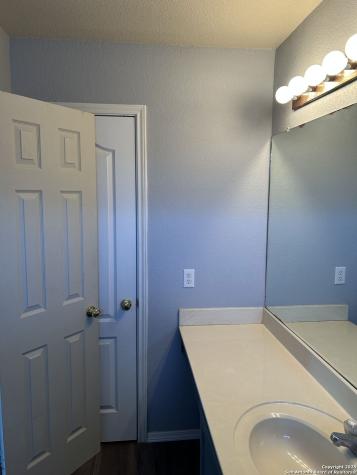 124 Booker Palm San Antonio TX 78239