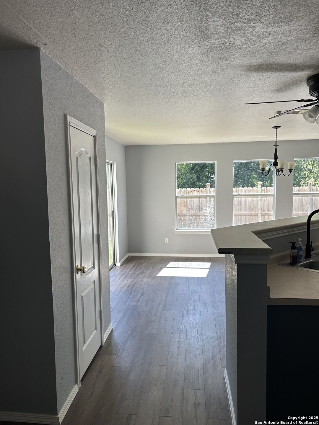 124 Booker Palm San Antonio TX 78239