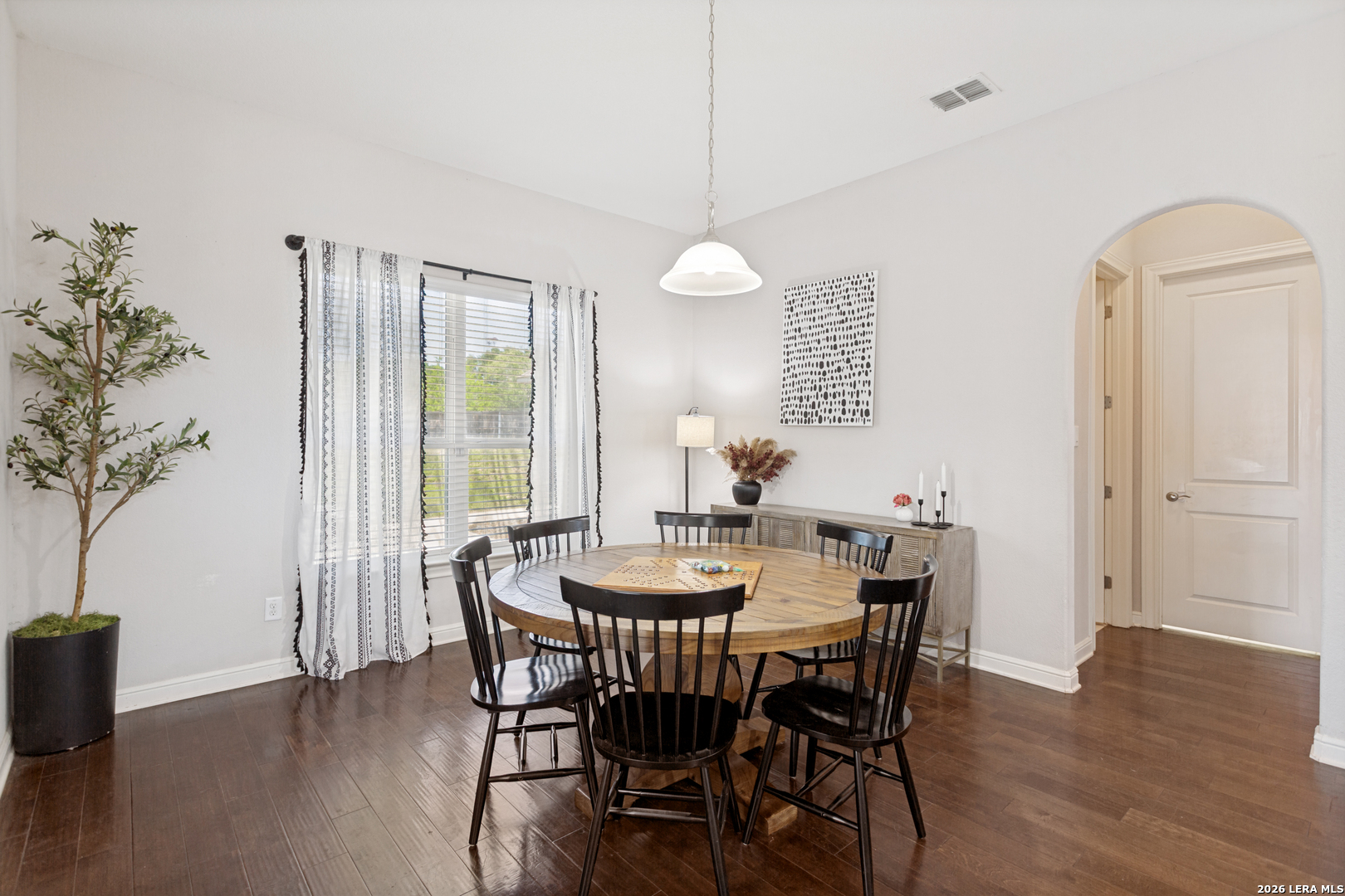 192 Sunrise Hill Castroville TX 78009