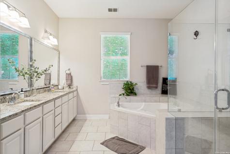 192 Sunrise Hill Castroville TX 78009