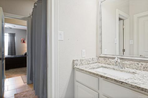 192 Sunrise Hill Castroville TX 78009