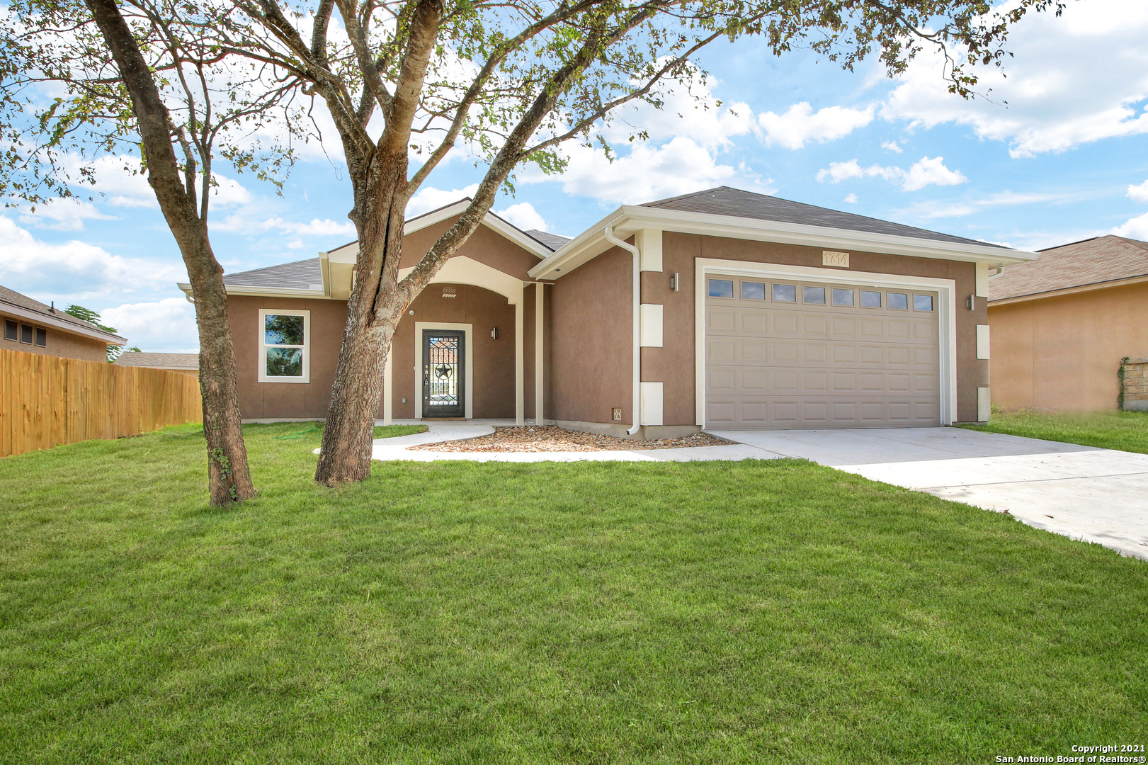 1714 Barrett Palms San Antonio TX 78224