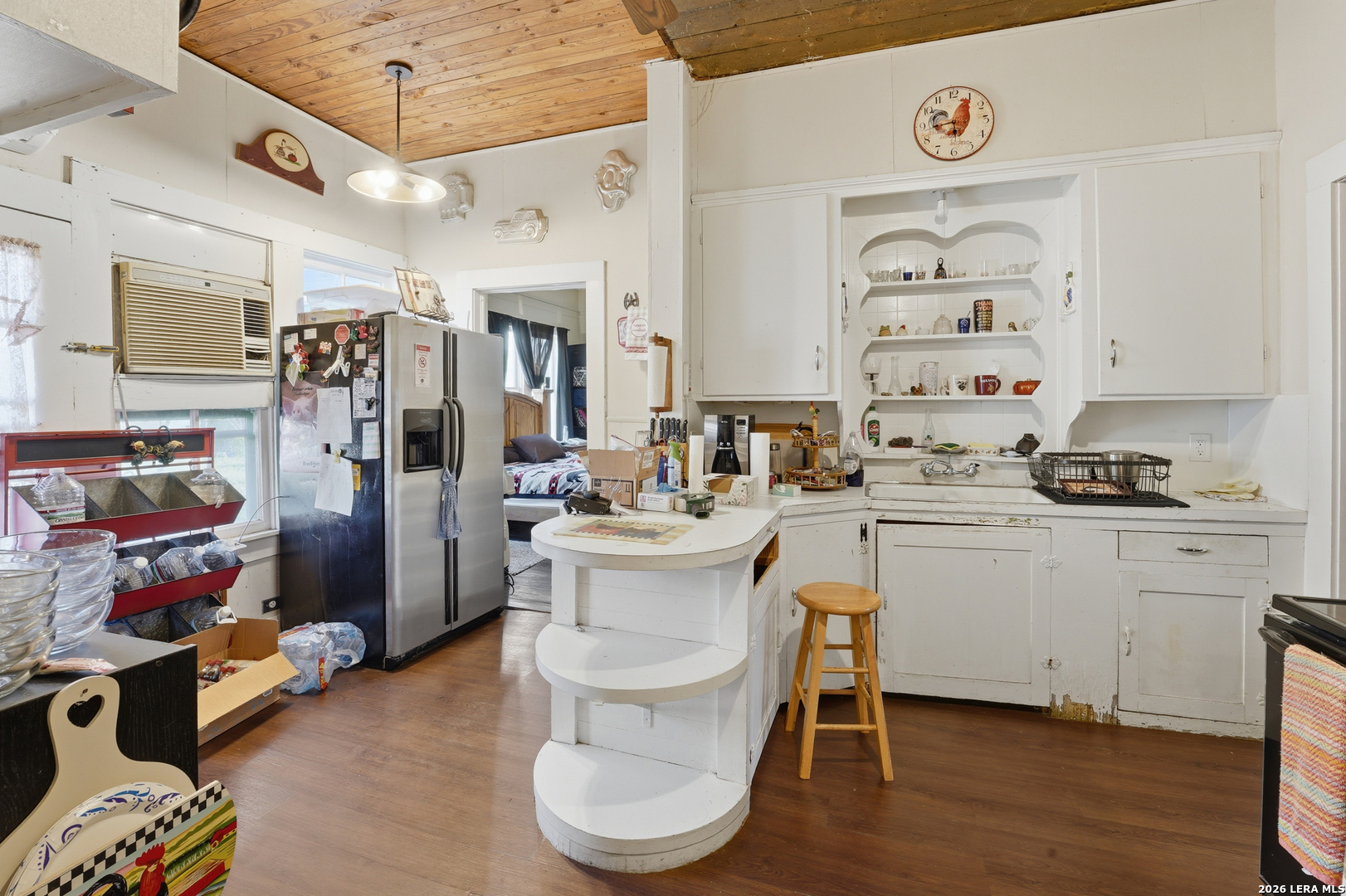 211 E 4th Street Nixon TX 78140