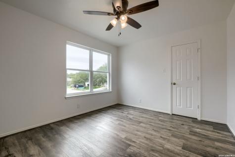 381 Scenic Meadow New Braunfels TX 78130