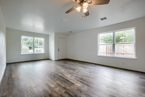 381 Scenic Meadow New Braunfels TX 78130