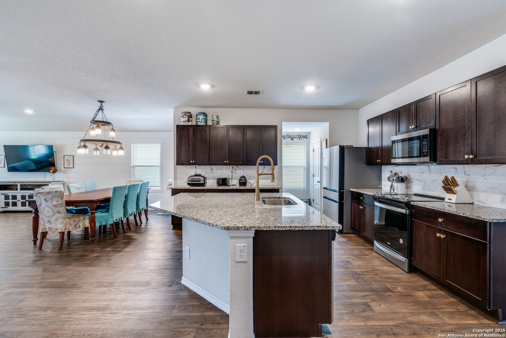 816 Indigo Way Seguin TX 78155