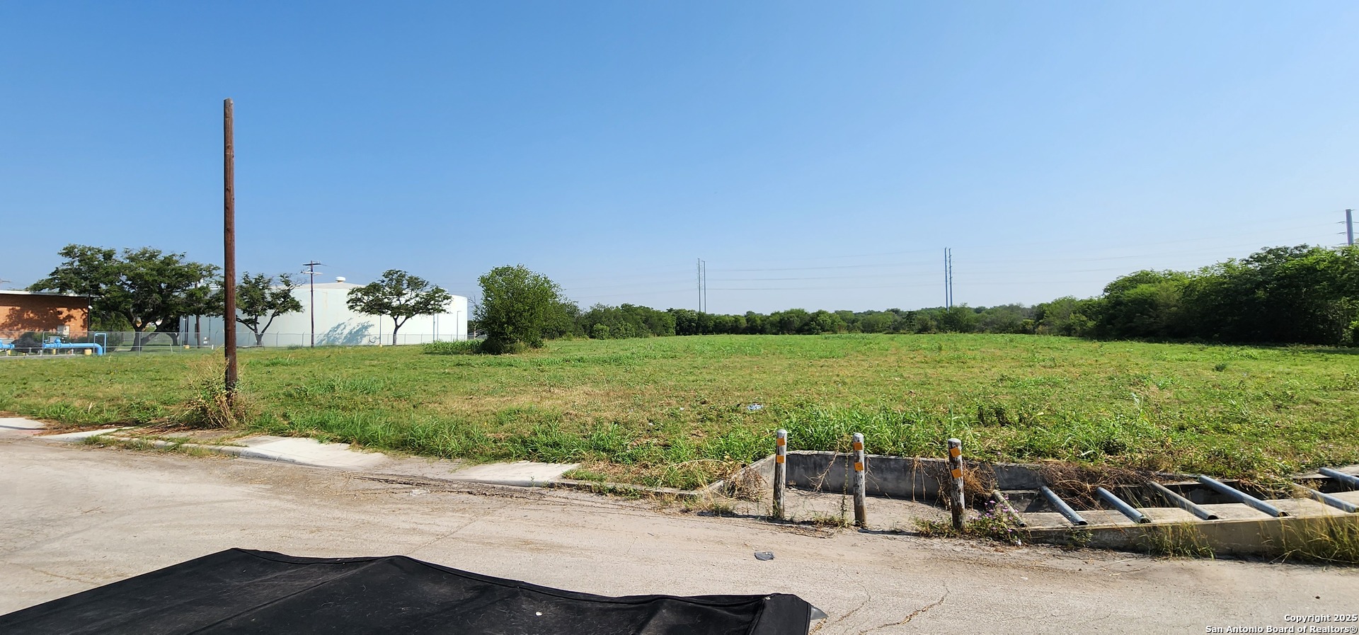 3915 Flagle San Antonio TX 78237