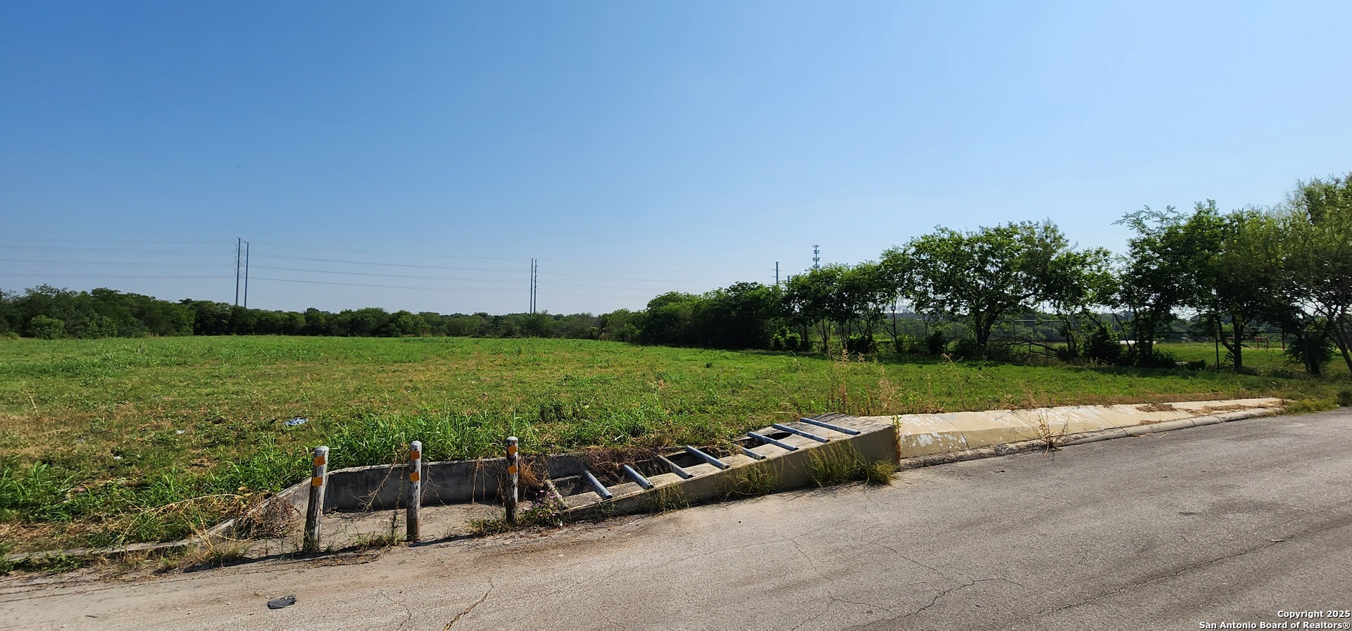 3915 Flagle San Antonio TX 78237