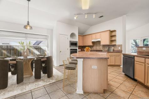 1219 Thrush Ridge San Antonio TX 78248