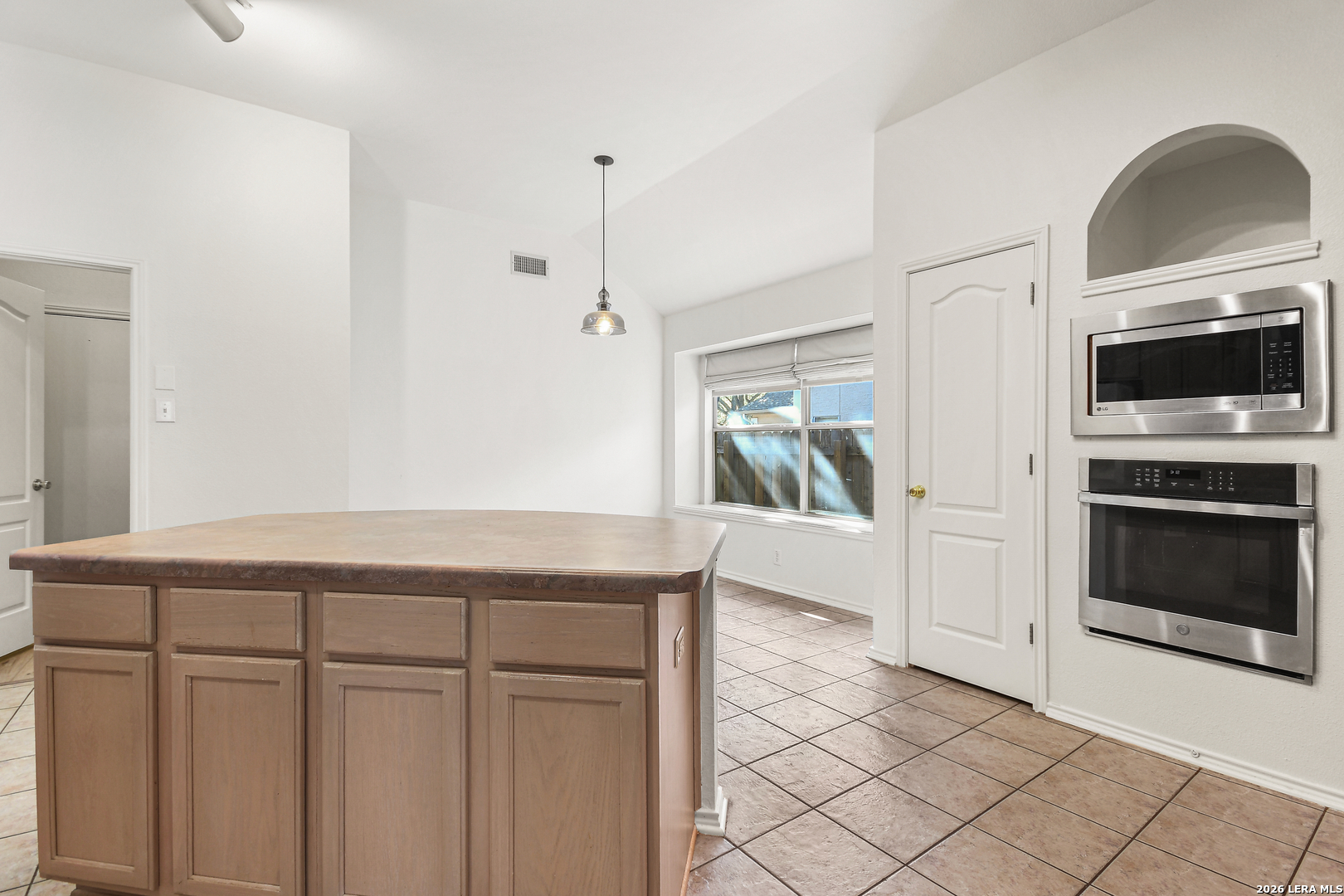 1219 Thrush Ridge San Antonio TX 78248