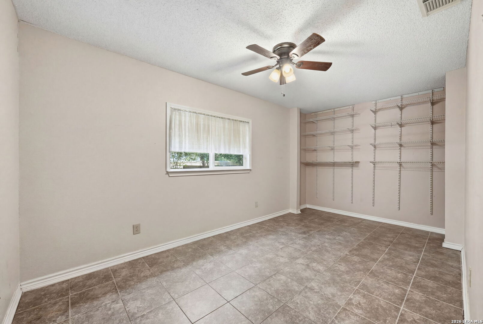 6819 Honeyridge Lane San Antonio TX 78239