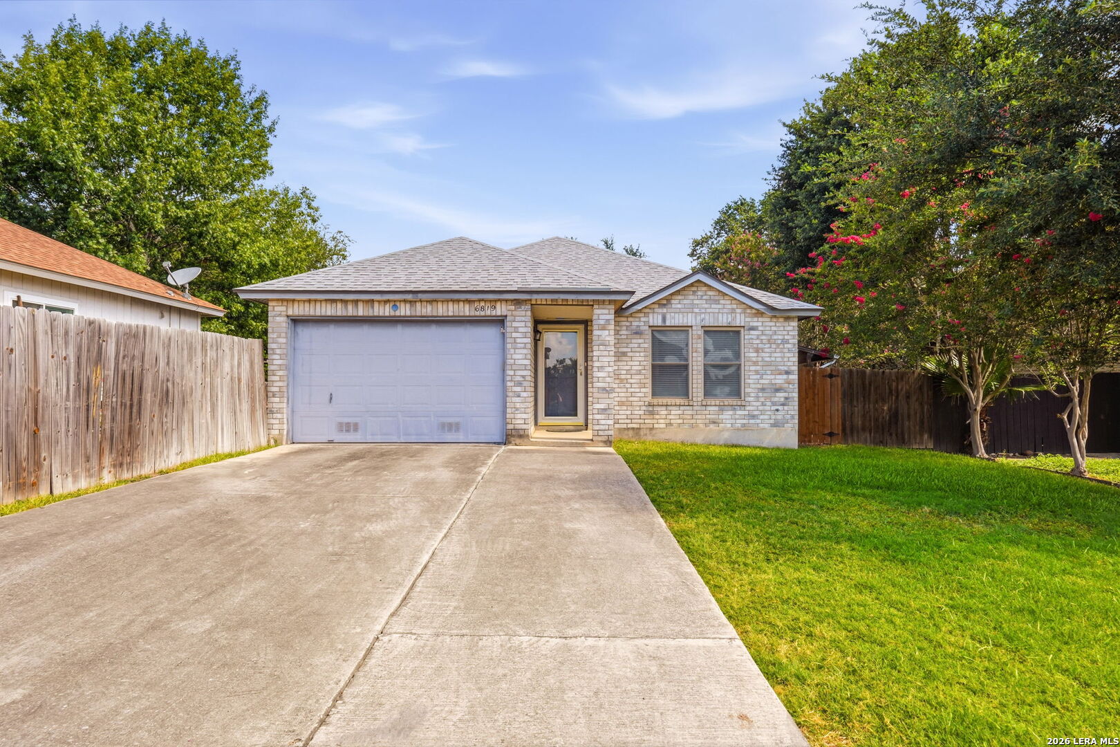6819 Honeyridge Lane San Antonio TX 78239