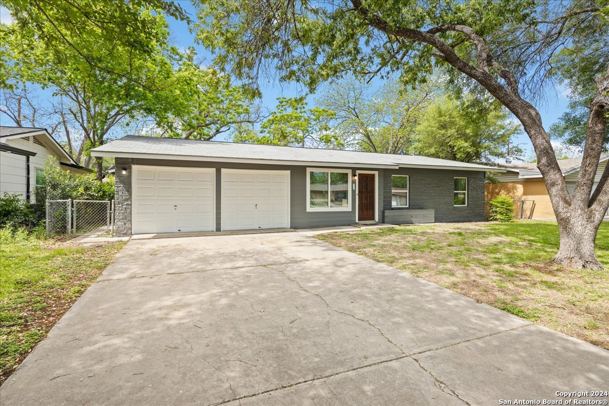 317 E Wright Boulevard Universal City TX 78148