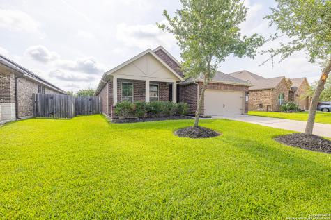 2705 Merlin Lane Pearland TX 77581
