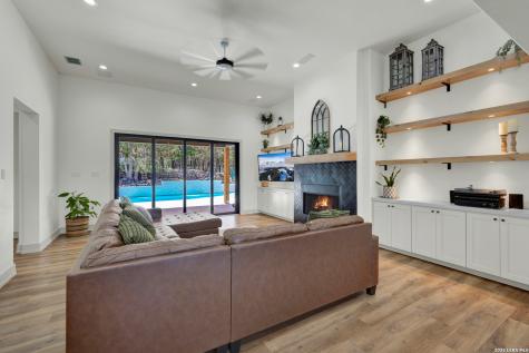 1341 Merlot New Braunfels TX 78132
