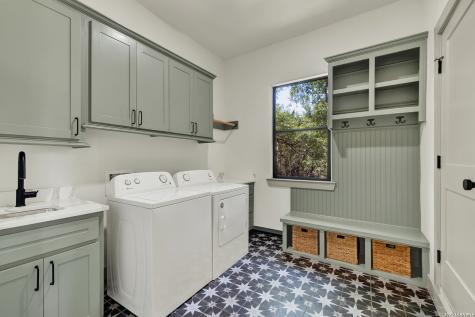 1341 Merlot New Braunfels TX 78132