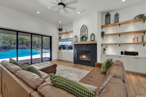 1341 Merlot New Braunfels TX 78132