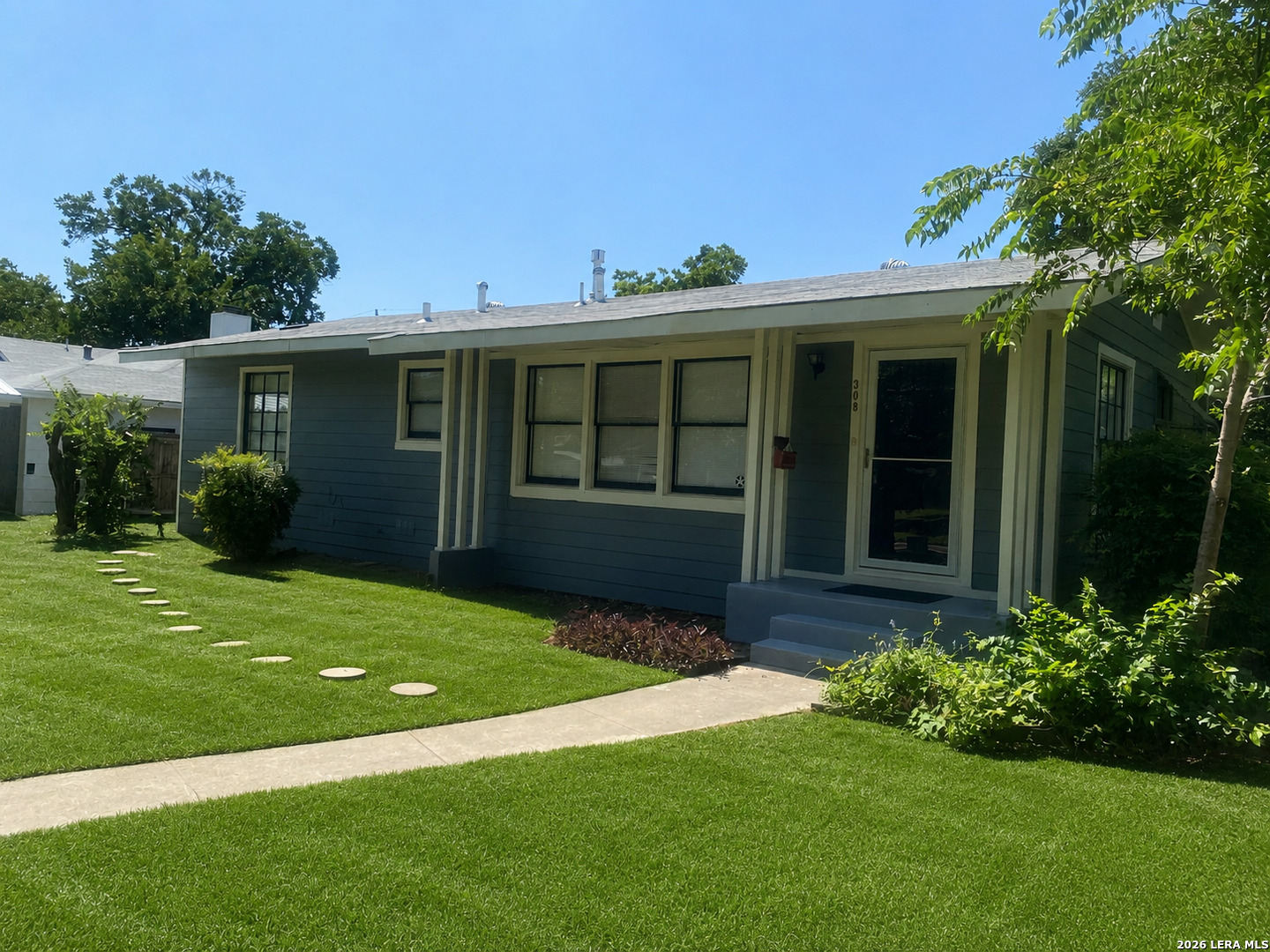 308 Larchmont Drive San Antonio TX 78209