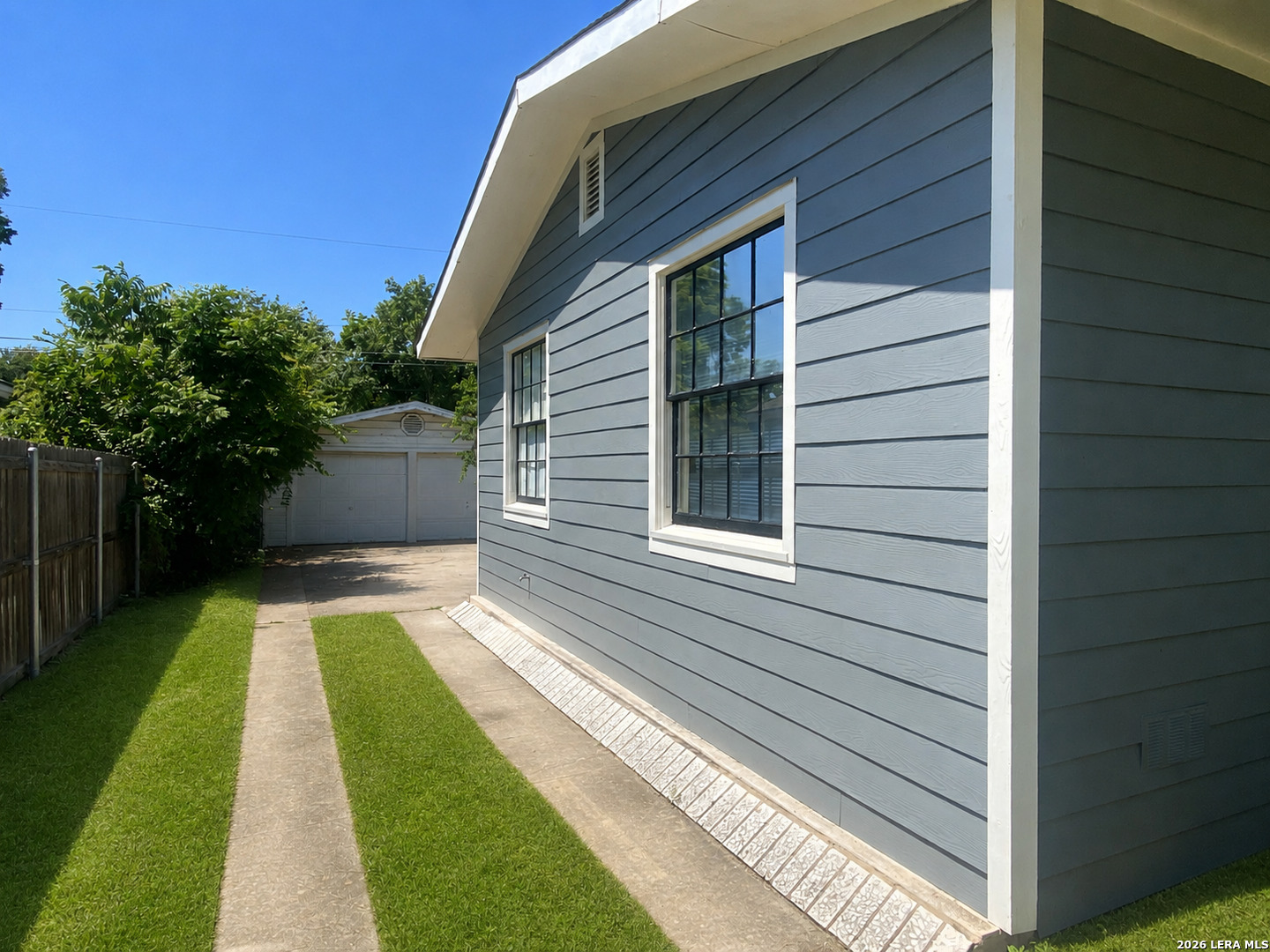 308 Larchmont Drive San Antonio TX 78209