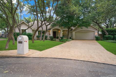 17334 Fountain View Drive San Antonio TX 78248