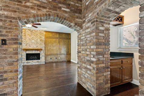 3715 Castle Crest Street San Antonio TX 78230