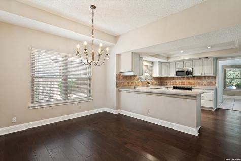 3715 Castle Crest Street San Antonio TX 78230