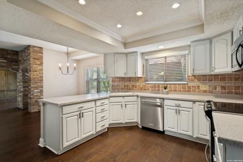3715 Castle Crest Street San Antonio TX 78230