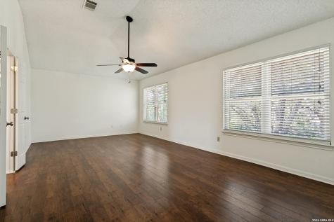 3715 Castle Crest Street San Antonio TX 78230