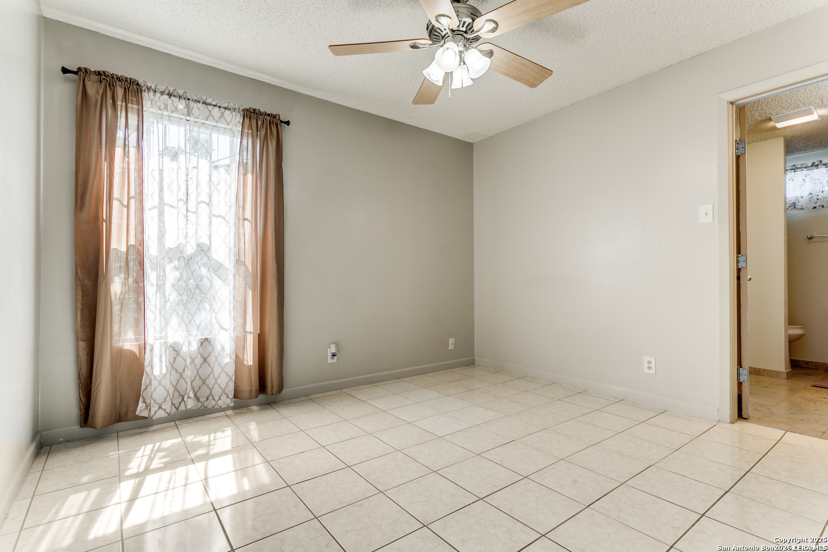 9911 Flourisant Drive San Antonio TX 78217