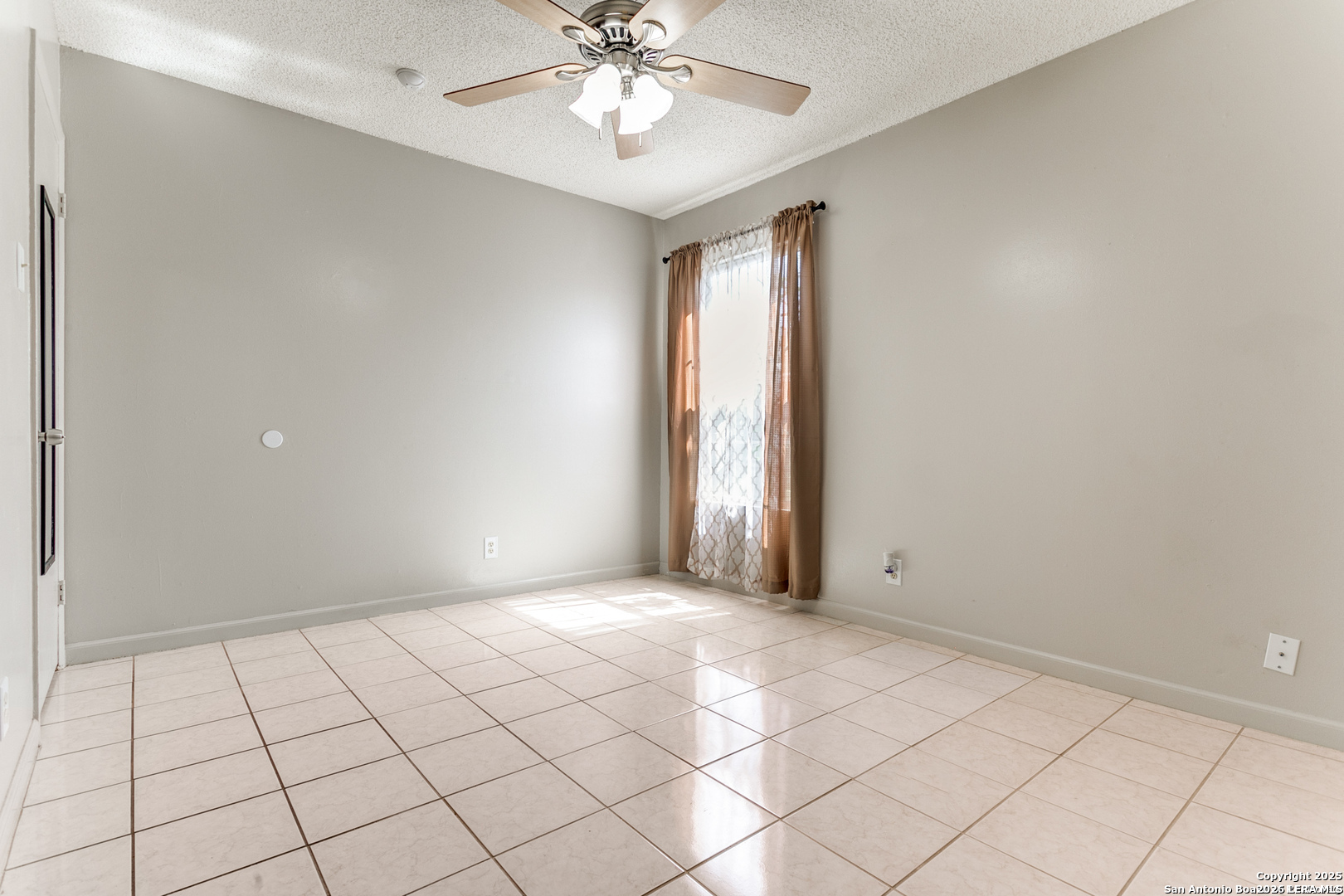 9911 Flourisant Drive San Antonio TX 78217