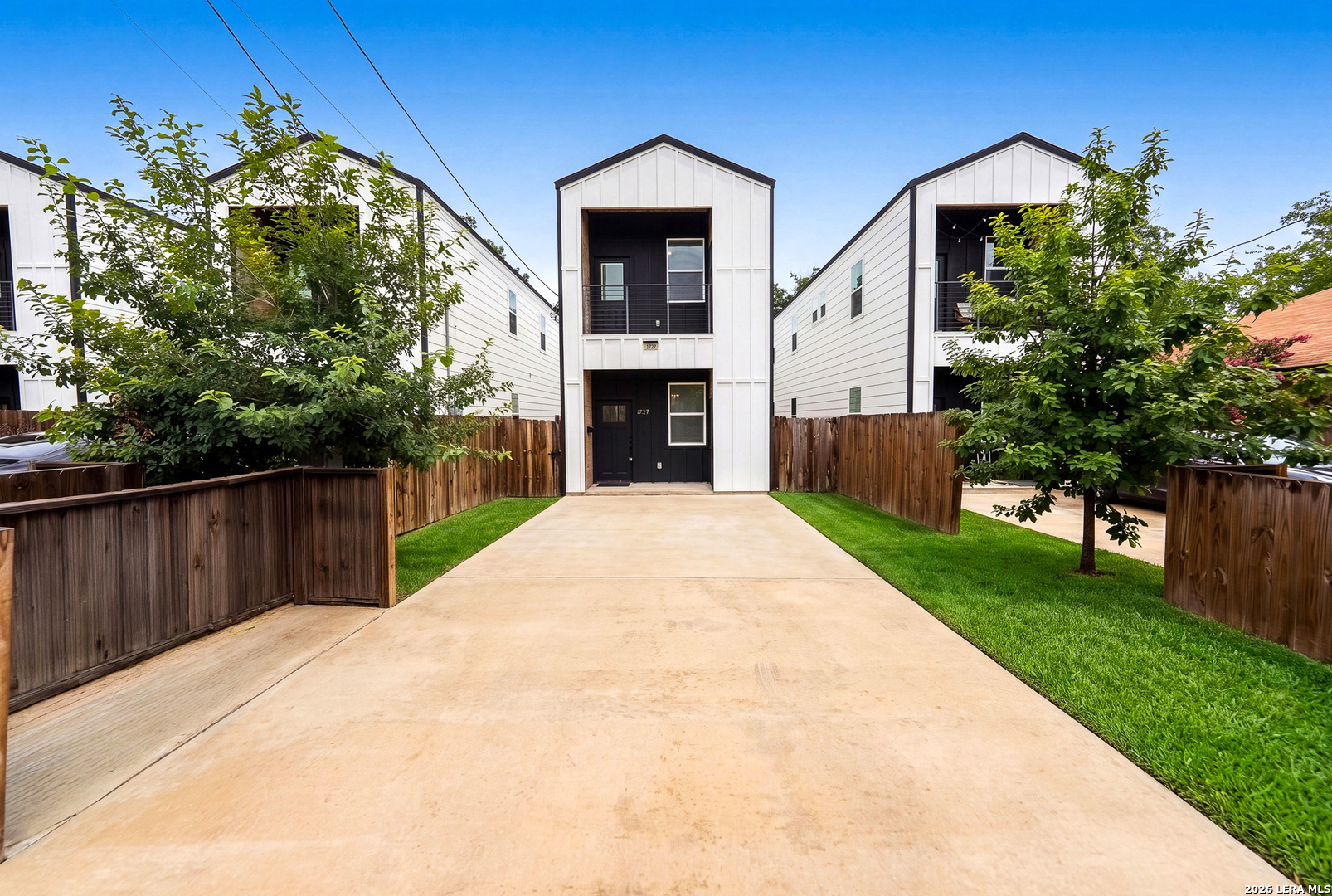 1727 E Crockett Street San Antonio TX 78202