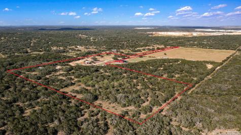 1709 County Road 351 Hondo TX 78861