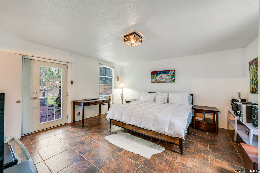1723 Medina Circle San Antonio TX 78264