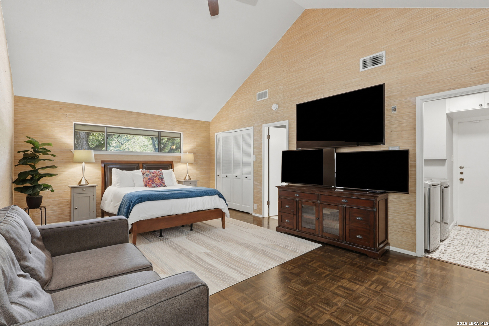1102 Country Pike San Antonio TX 78216